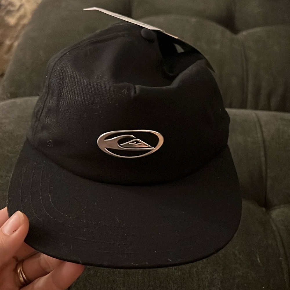 Quicksilver Saturn Cap Youth NWT